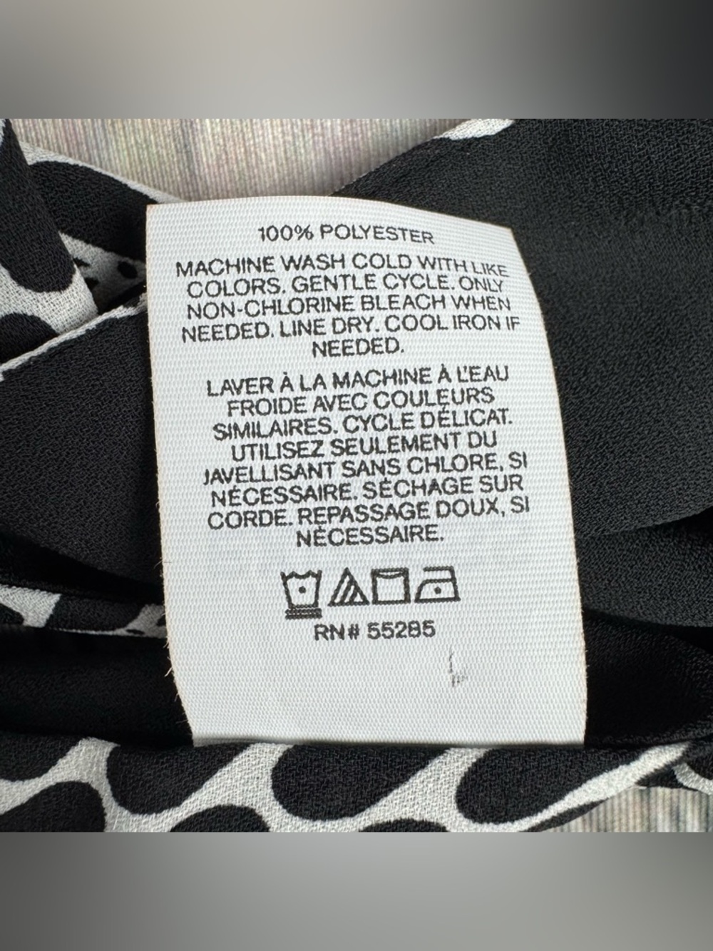Express NWT Barcelona Reversible Cami Geometric Black White V-Neck Tank Medium - Picture 8 of 8